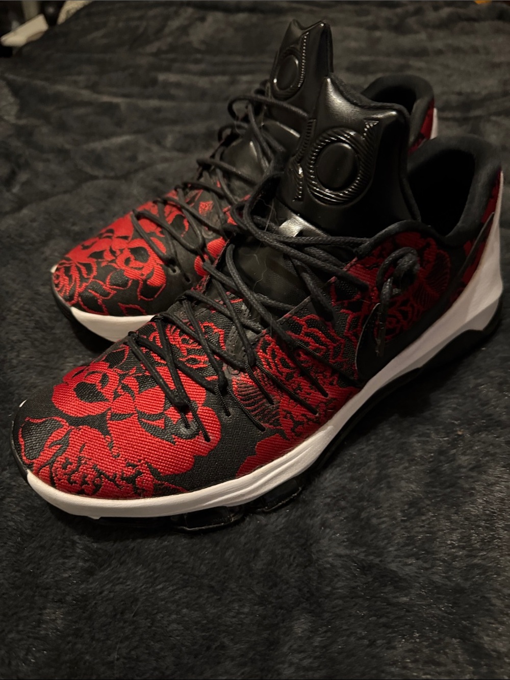 Nike kd 8 red rose 10/10 like new men’s size 14